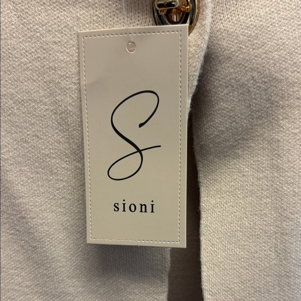 Sioni Winter White Cardigan - Picture 2 of 6
